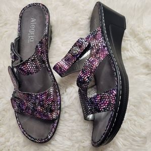 Alegria Loti Sandals SZ 42 11.5 12 Womens Strappy Cutout Purple Snakeskin